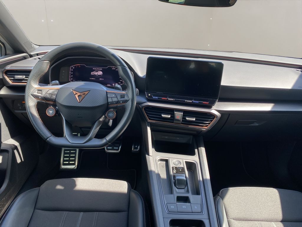 Fahrzeugabbildung CUPRA Leon Sportstourer 2.0 TSI 4Drive DSG VZ