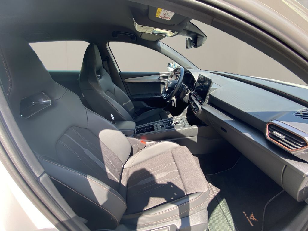 Fahrzeugabbildung CUPRA Leon Sportstourer 2.0 TSI 4Drive DSG VZ