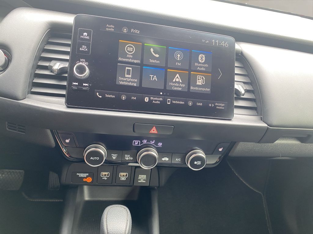 Fahrzeugabbildung Honda Jazz 1.5i-MMD e-CVT Elegance