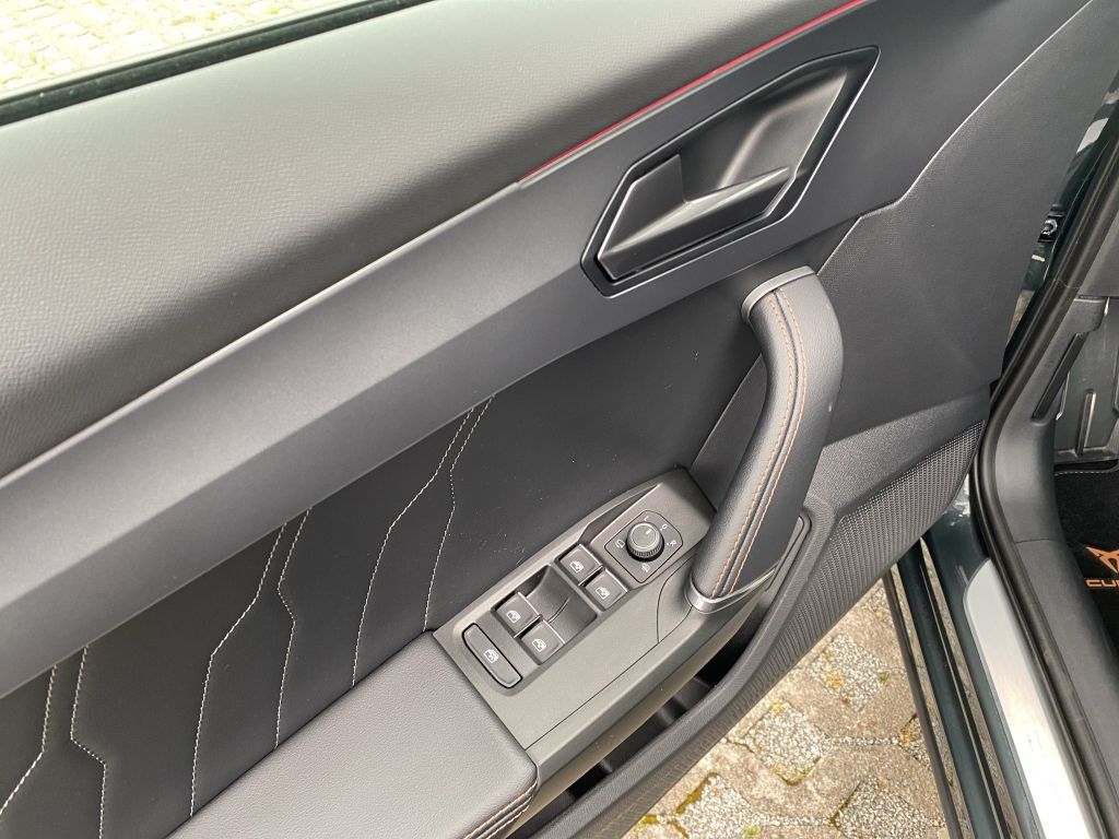 Fahrzeugabbildung CUPRA Formentor VZ 1.4 e-Hybrid DSG