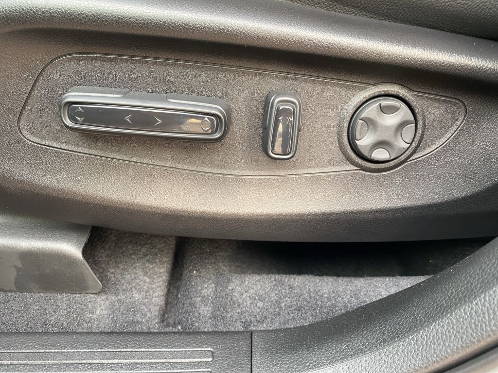 Fahrzeugabbildung Honda CR-V e:HEV 2.0 i-MMD Hybrid AWD Elegance (RS)