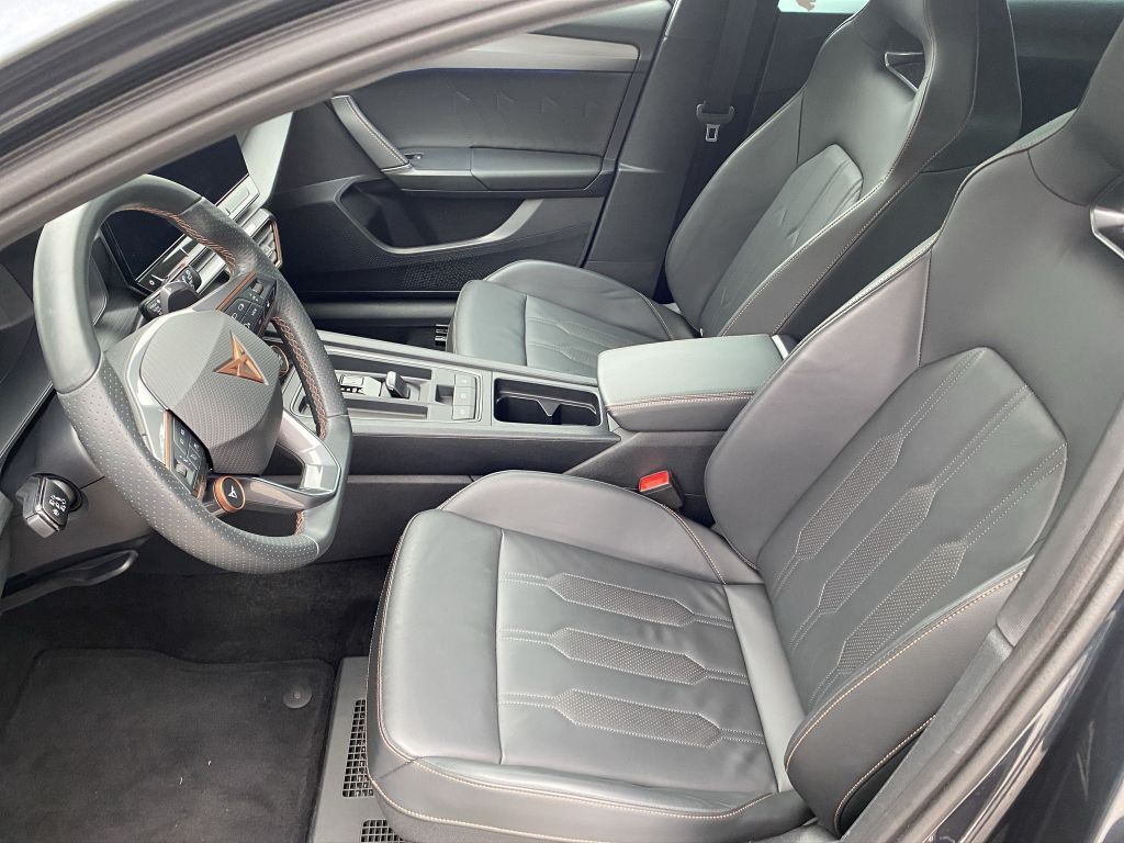 Fahrzeugabbildung CUPRA Leon Sportstourer 2.0 TSI 4Drive DSG VZ