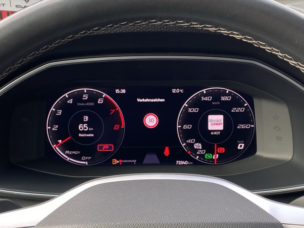 Fahrzeugabbildung SEAT Leon 1.5 eTSI ACT OPF DSG Xcellence