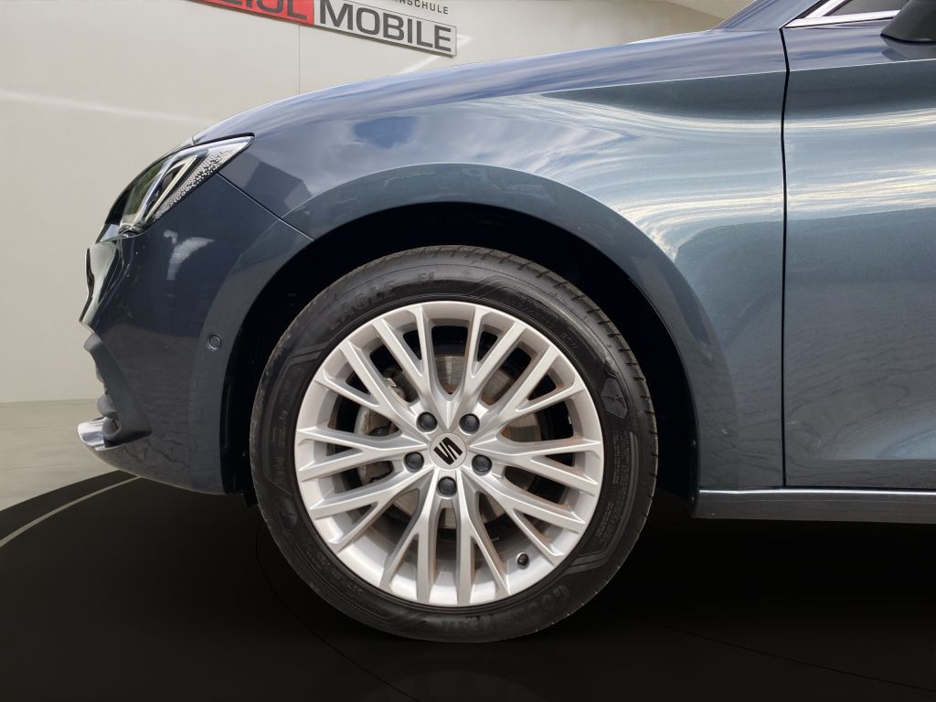 Fahrzeugabbildung SEAT Leon 1.5 eTSI ACT OPF DSG Xcellence