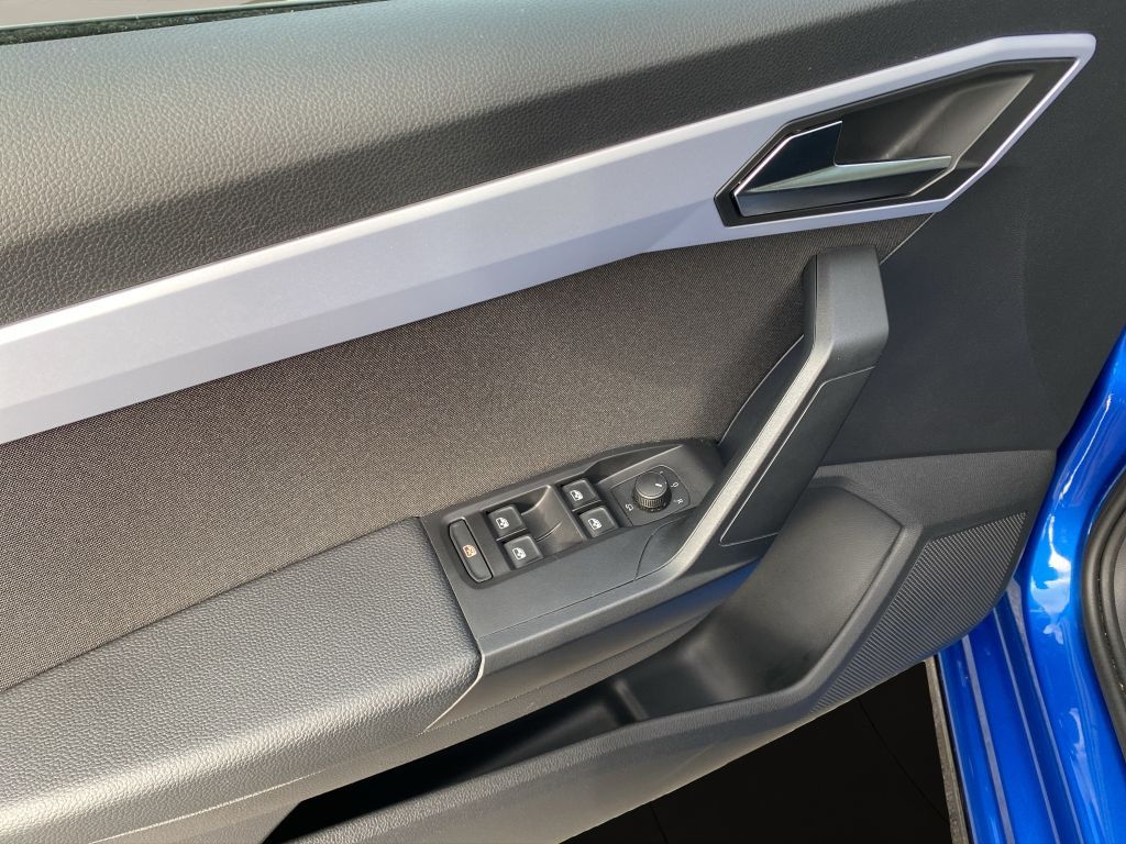 Fahrzeugabbildung SEAT Ibiza 1.0 TSI S&S FR Pro Black Edition