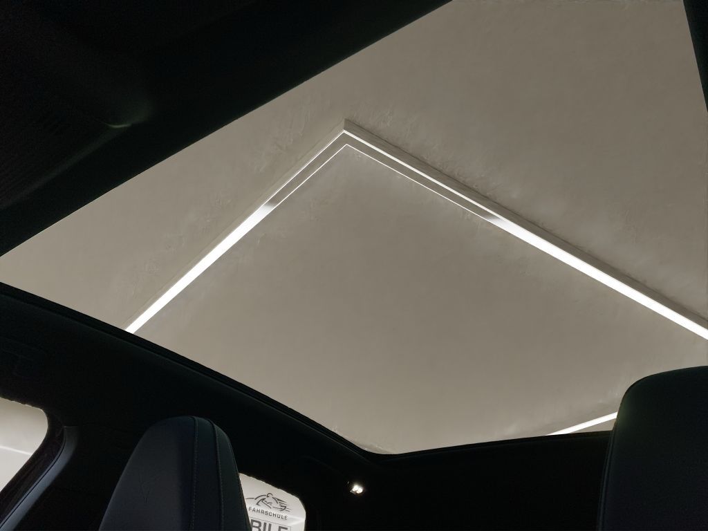 Fahrzeugabbildung CUPRA Tavascan 210 kW/77kWh HA Endurance