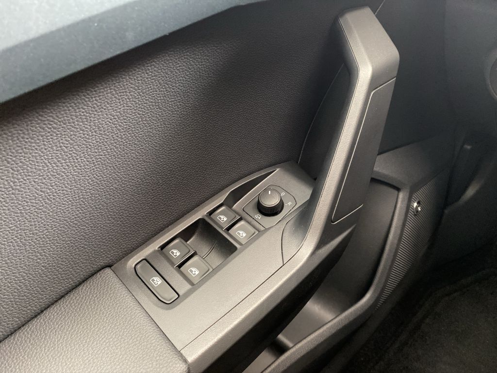 Fahrzeugabbildung SEAT Arona 1.0 TSI OPF Xperience