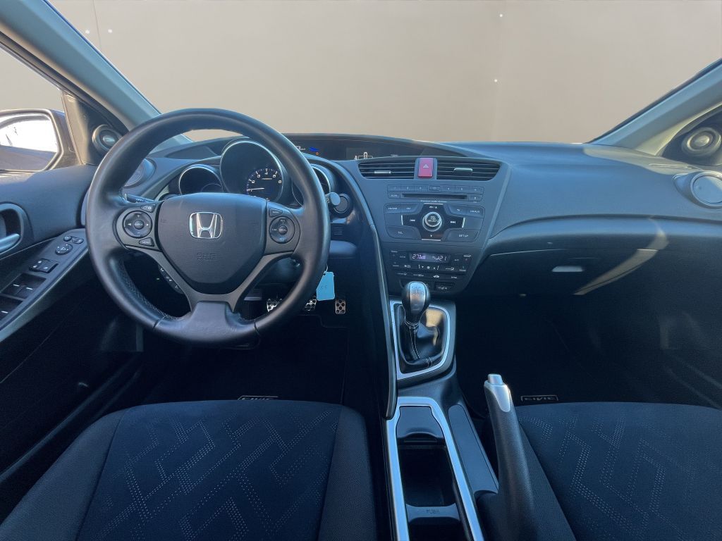 Fahrzeugabbildung Honda Civic 1.8 i-VTEC Lifestyle