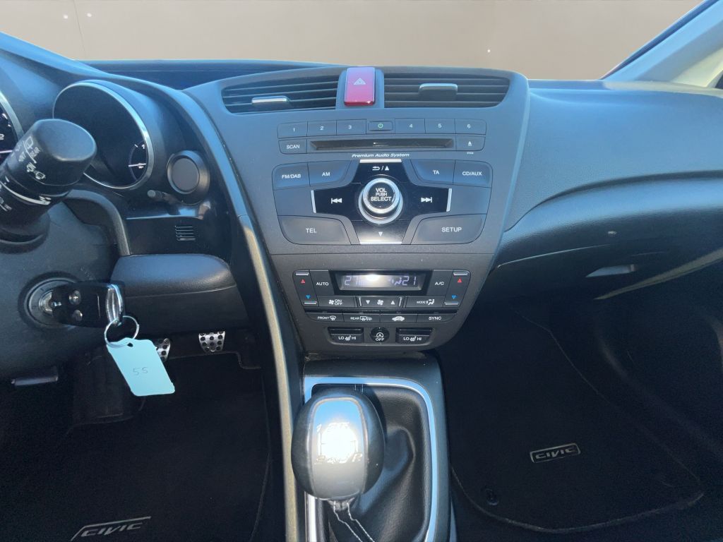 Fahrzeugabbildung Honda Civic 1.8 i-VTEC Lifestyle