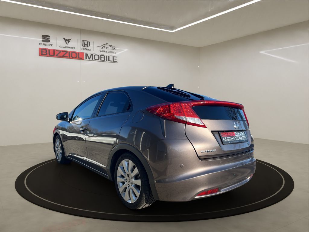 Fahrzeugabbildung Honda Civic 1.8 i-VTEC Lifestyle