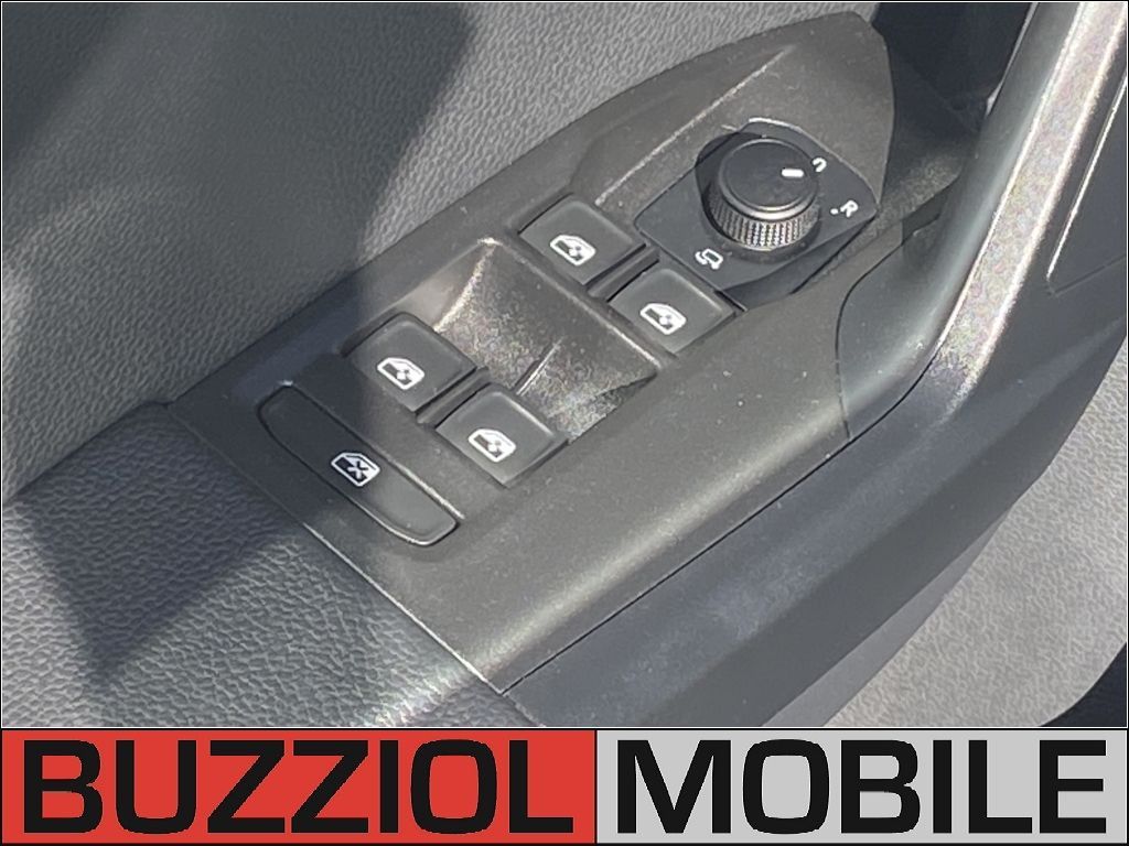 Fahrzeugabbildung SEAT Arona 1.0 TSI OPF DSG XCELLENCE