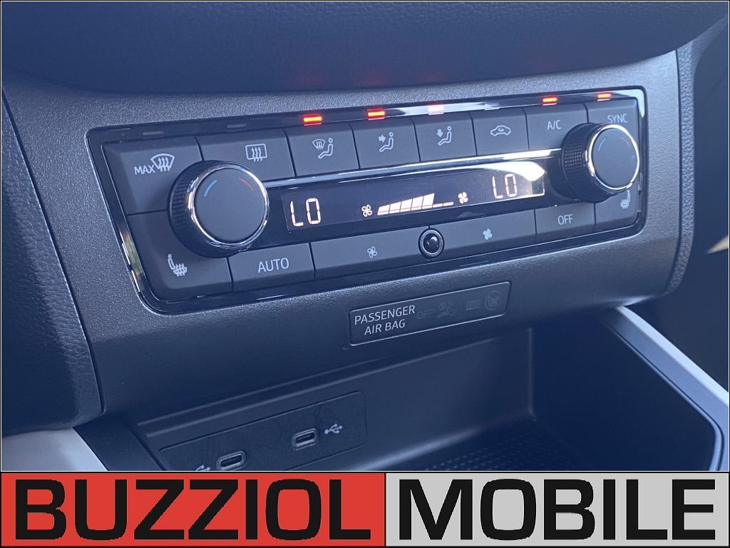 Fahrzeugabbildung SEAT Arona 1.0 TSI OPF DSG XCELLENCE