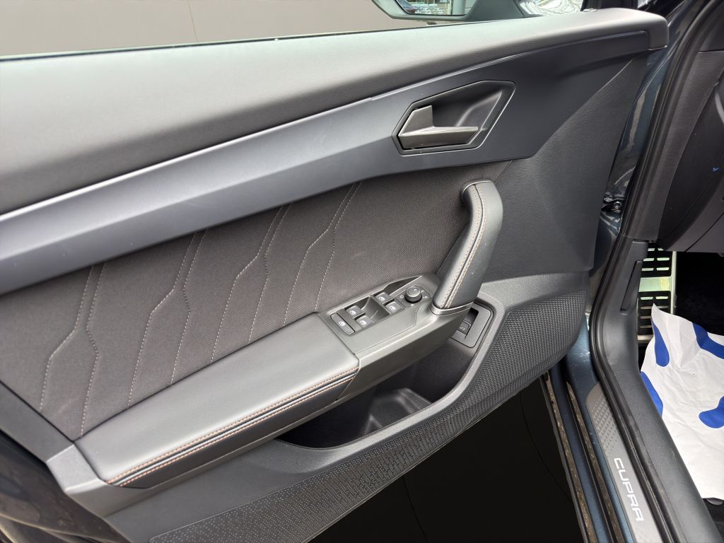 Fahrzeugabbildung CUPRA Formentor 1.5 eTSI DSG