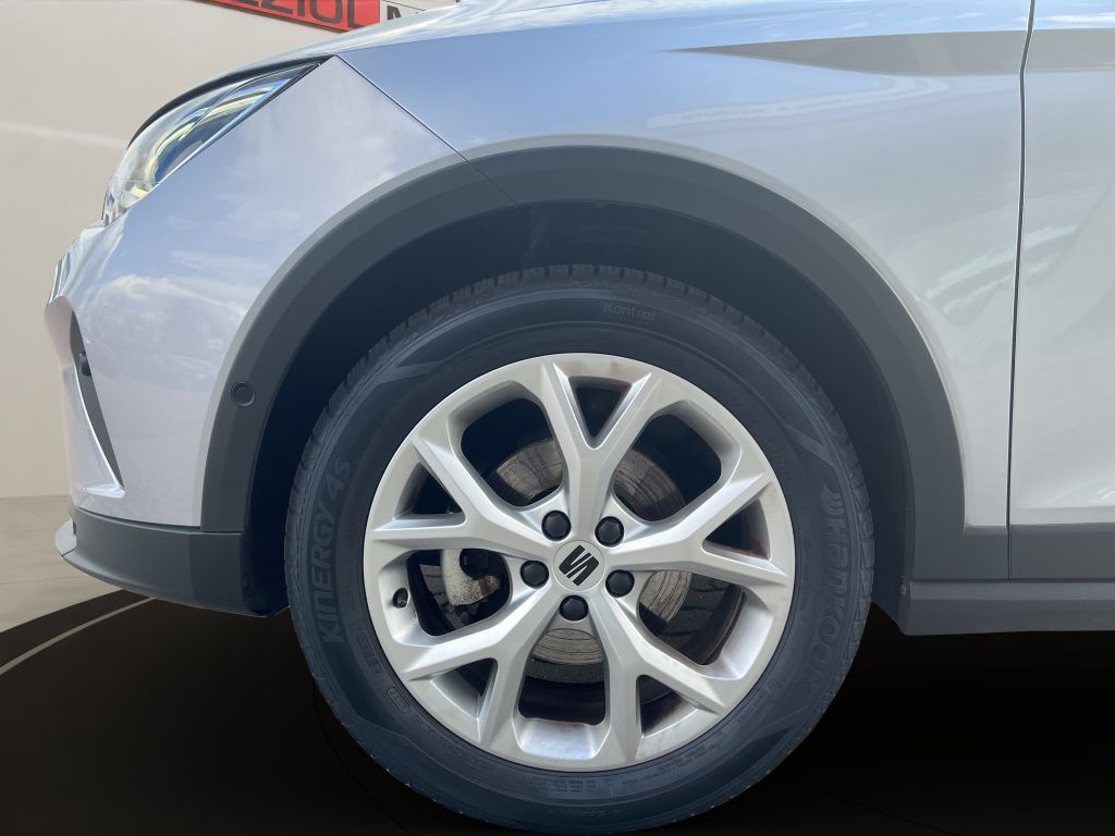 Fahrzeugabbildung SEAT Arona 1.5 TSI OPF DSG FR