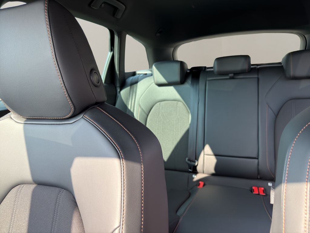 Fahrzeugabbildung CUPRA Leon Sportstourer 1.5 eTSI DSG