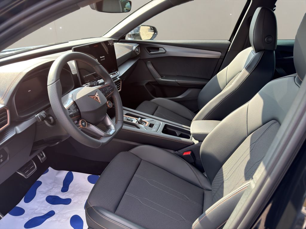 Fahrzeugabbildung CUPRA Leon Sportstourer 1.5 eTSI DSG