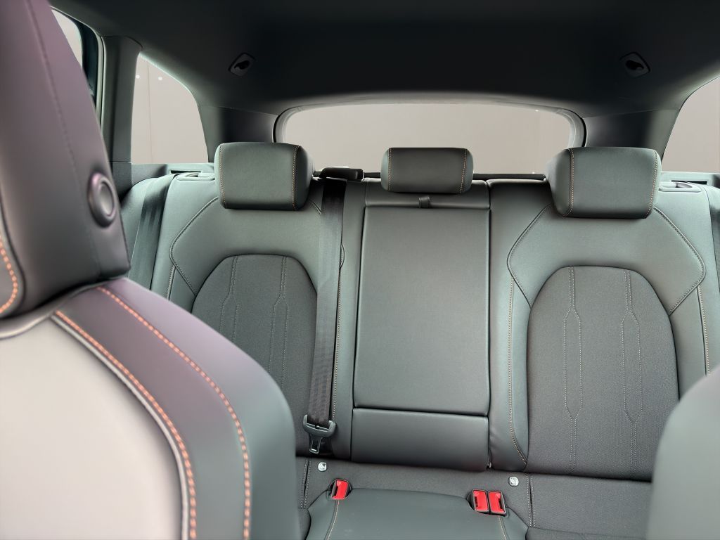 Fahrzeugabbildung CUPRA Leon Sportstourer 1.5 eTSI DSG