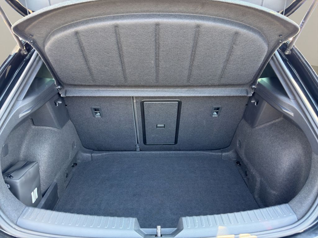 Fahrzeugabbildung CUPRA Leon 2.0 TSI DSG VZ