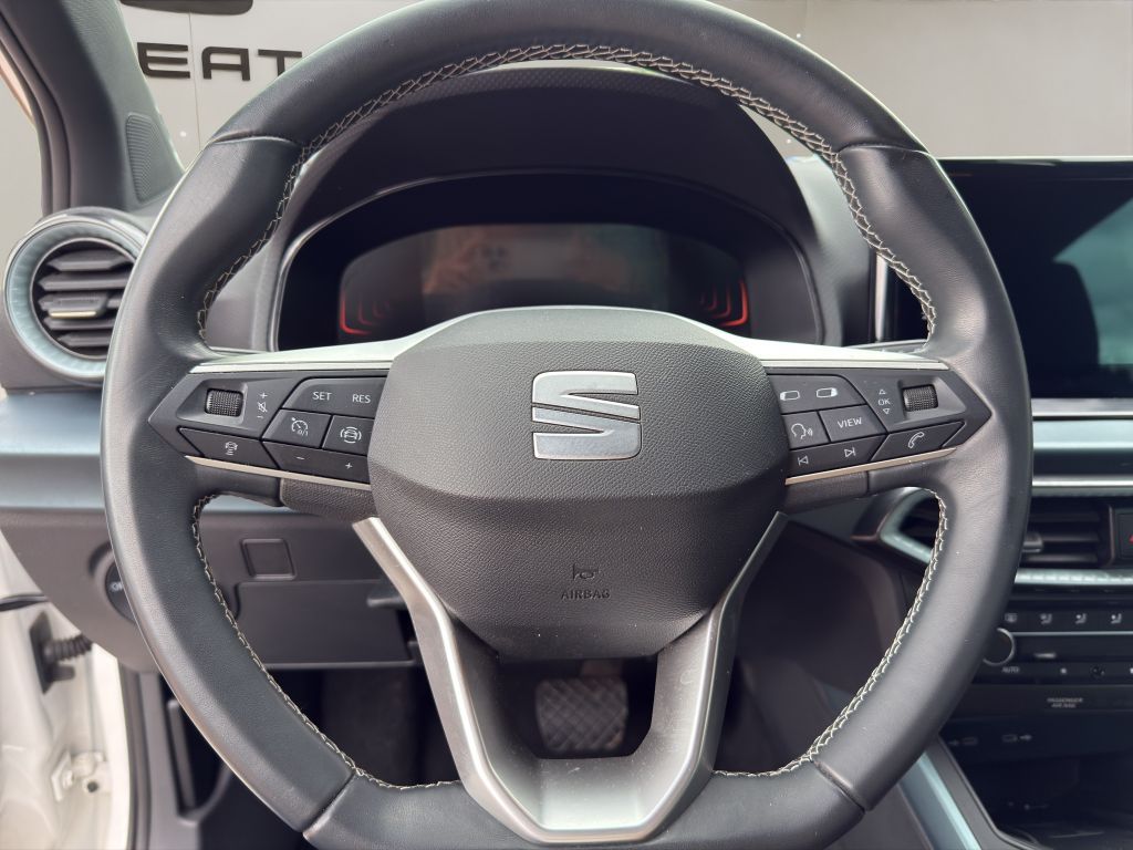 Fahrzeugabbildung SEAT Arona 1.0 TSI OPF DSG Xperience