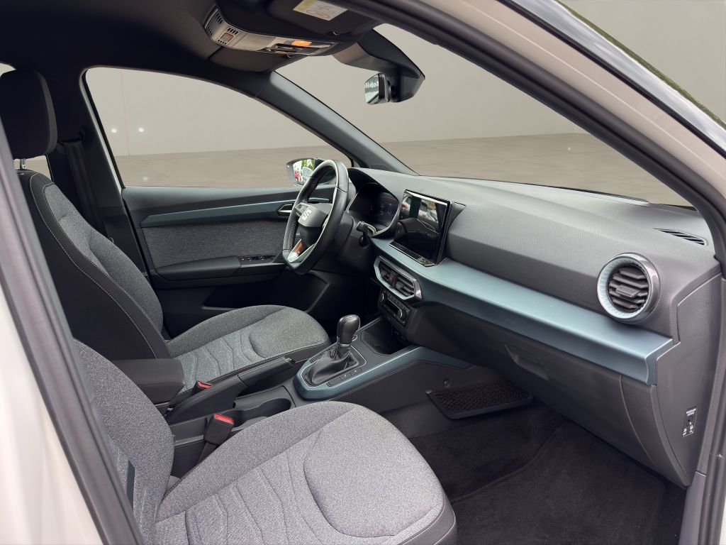 Fahrzeugabbildung SEAT Arona 1.0 TSI OPF DSG Xperience