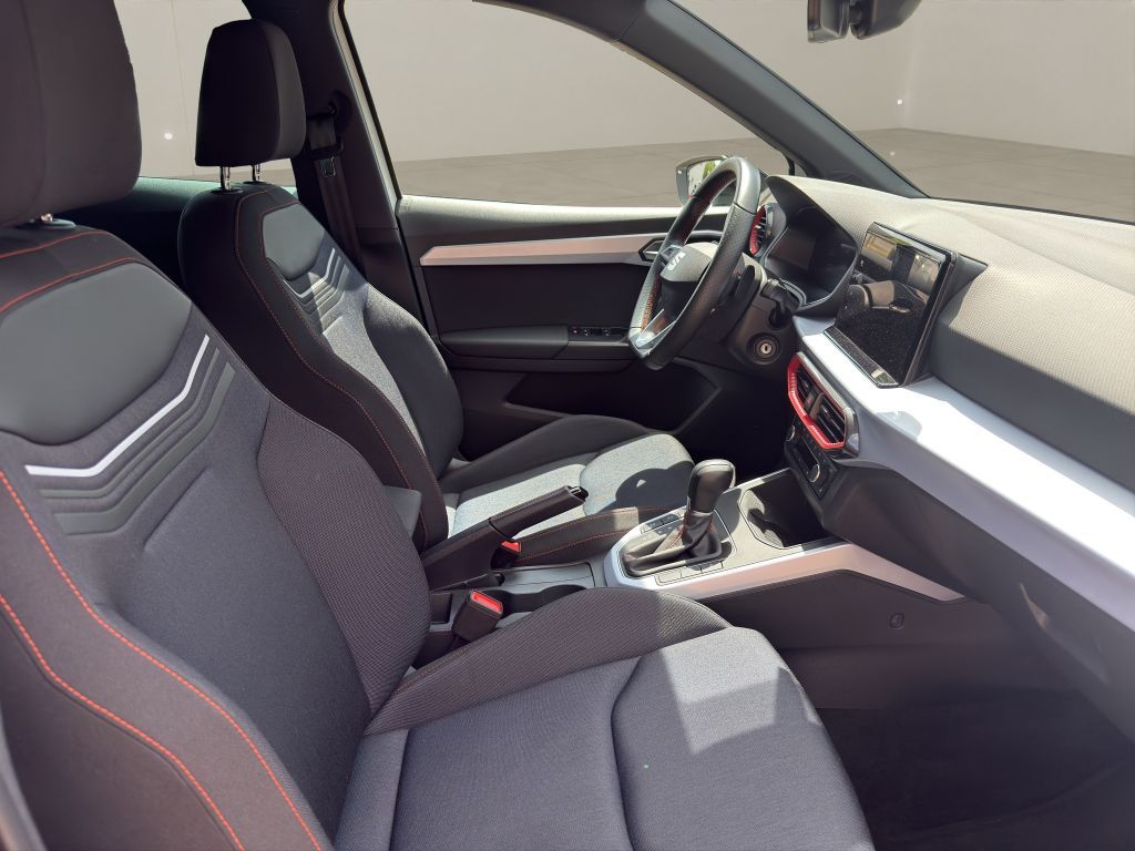 Fahrzeugabbildung SEAT Arona 1.0 TSI OPF DSG FR