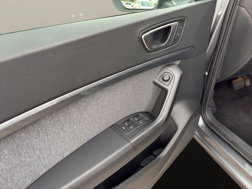Fahrzeugabbildung SEAT Ateca 2.0 TDI DSG Style