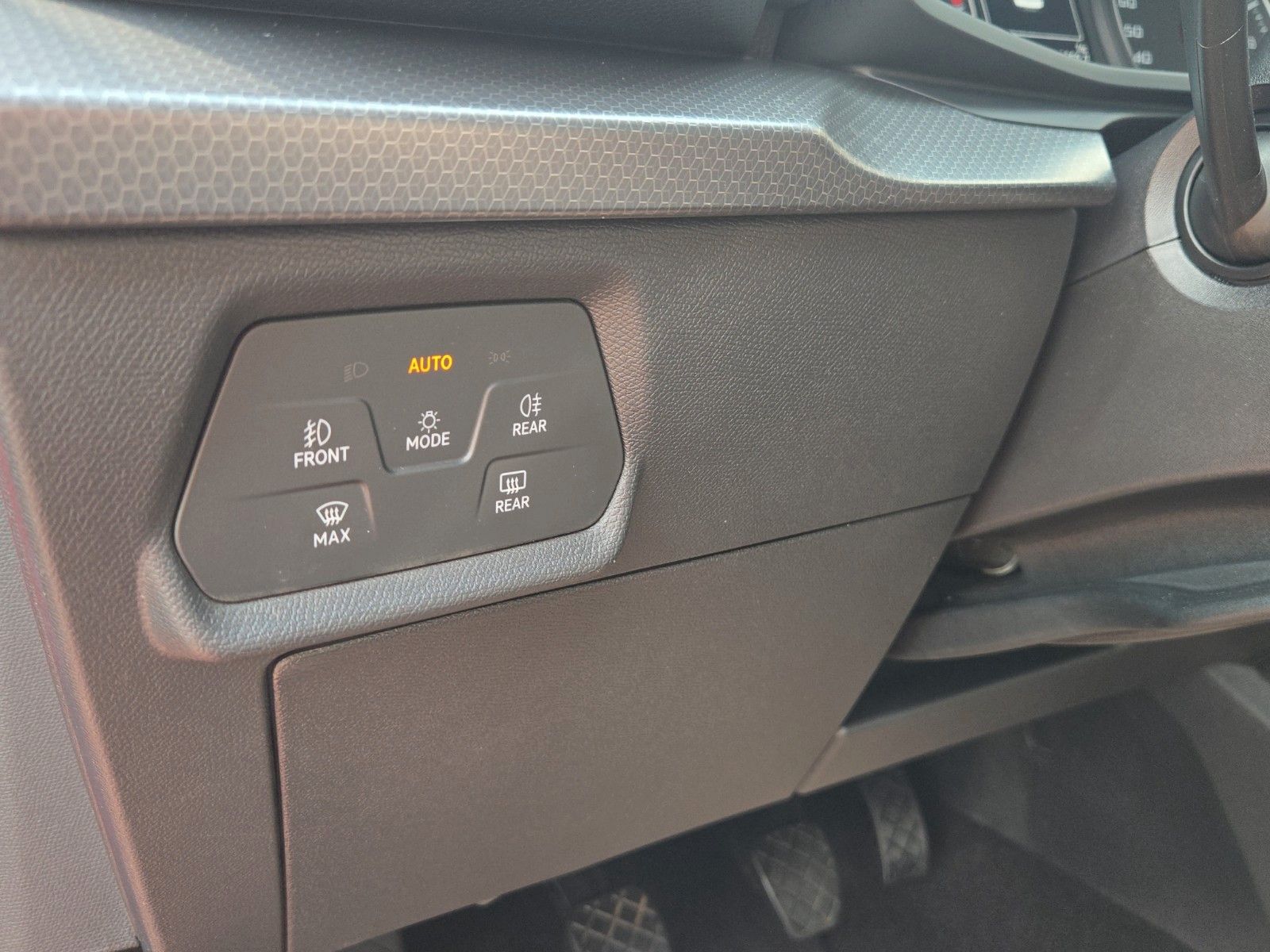 Fahrzeugabbildung SEAT Leon Sportstourer Style