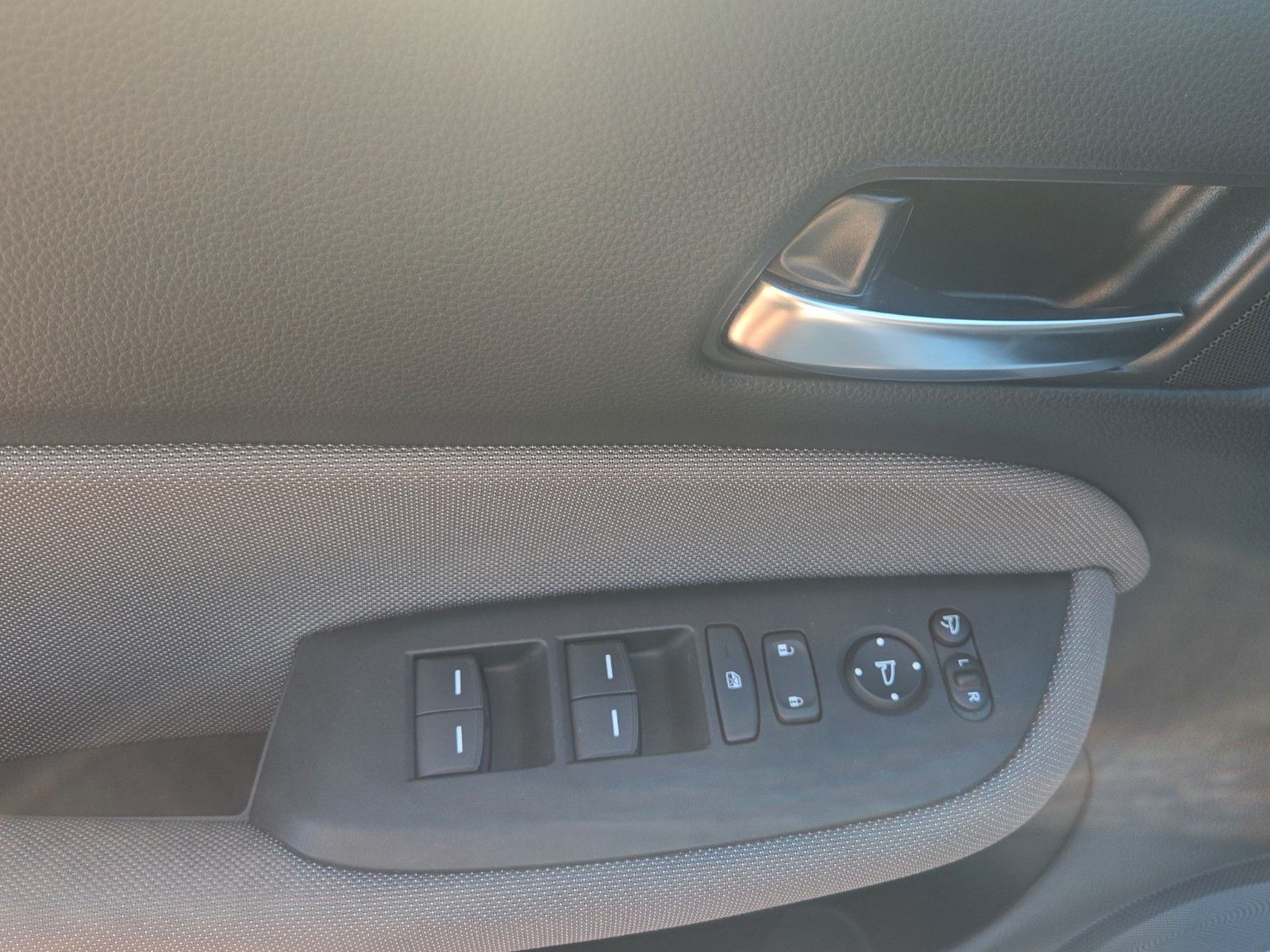 Fahrzeugabbildung Honda Jazz 1.5 i-MMD Hybrid Crosstar Executive